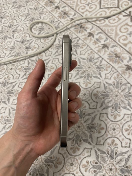 Iphone 15 pro,128 gb