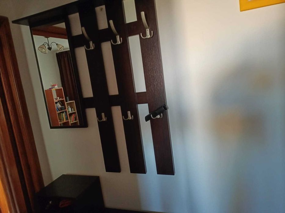 Închiriez apartament cu 2 camere poarta 6