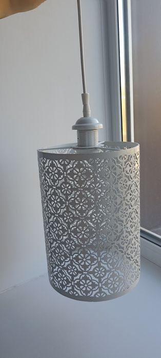 Продам люстры практически новые