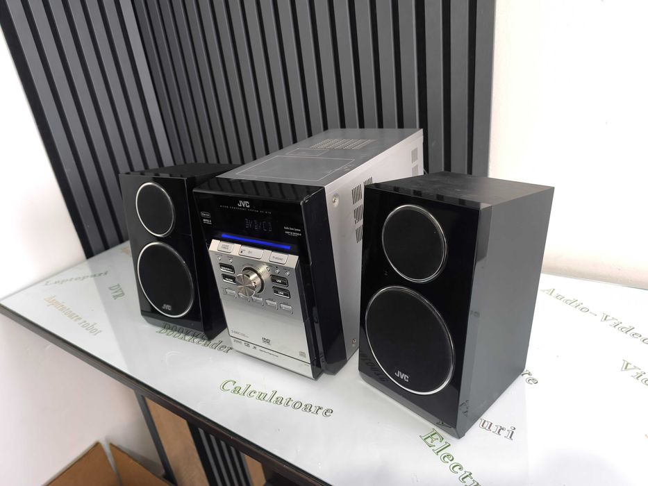 Sistem Micro Component JVC UX-G70 - 5-Disc DVD, FMAM, Boxe -Funcțional
