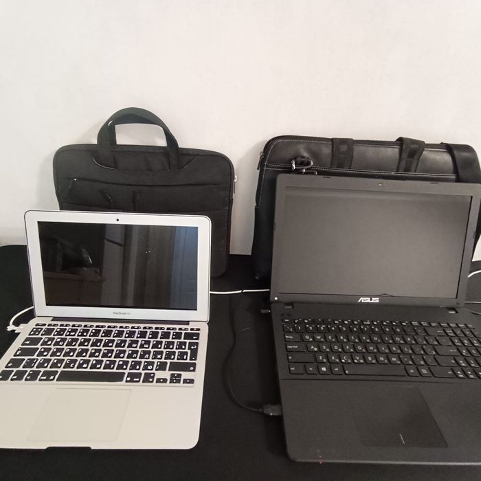 За оба Ноутбука 75к