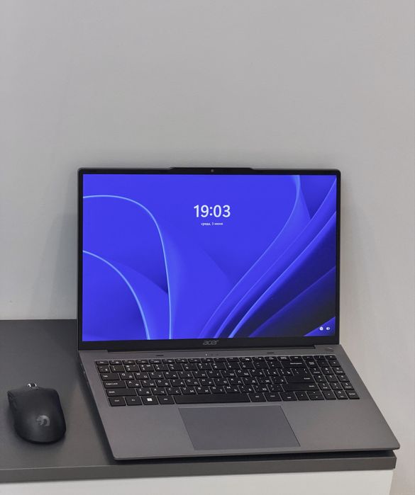 Прода ноутбук acer в отличном состоянии