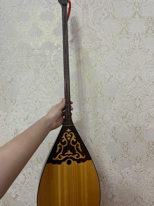 Домбыра, цена 10000 тг