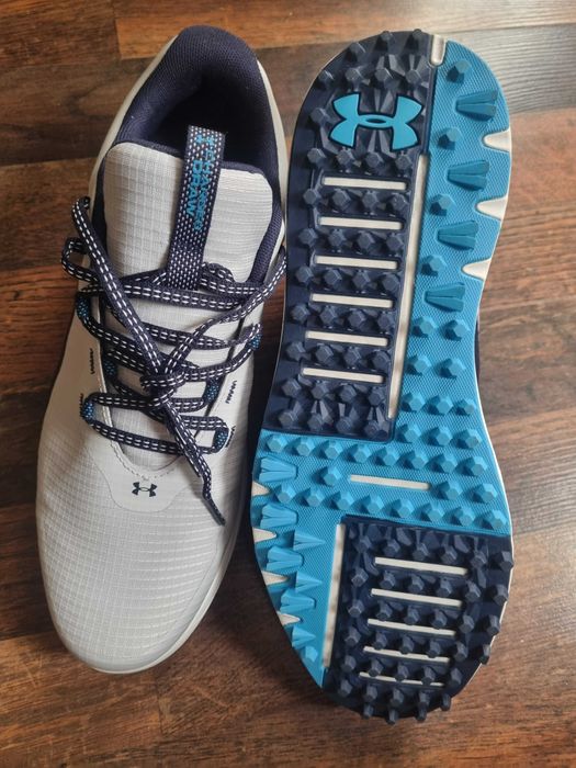 Under Armour !Чистонове маратонки !