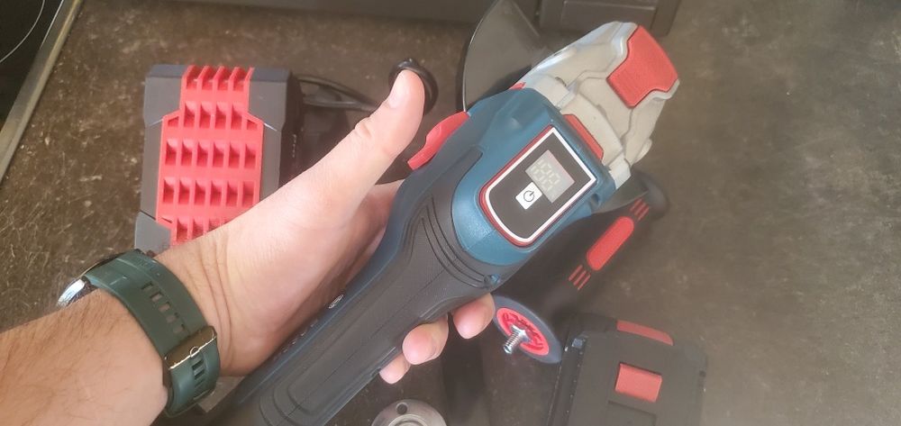 Clonă Flex Bosch cu baterie, Clonă Bormașină Impact DeWALT cu baterii