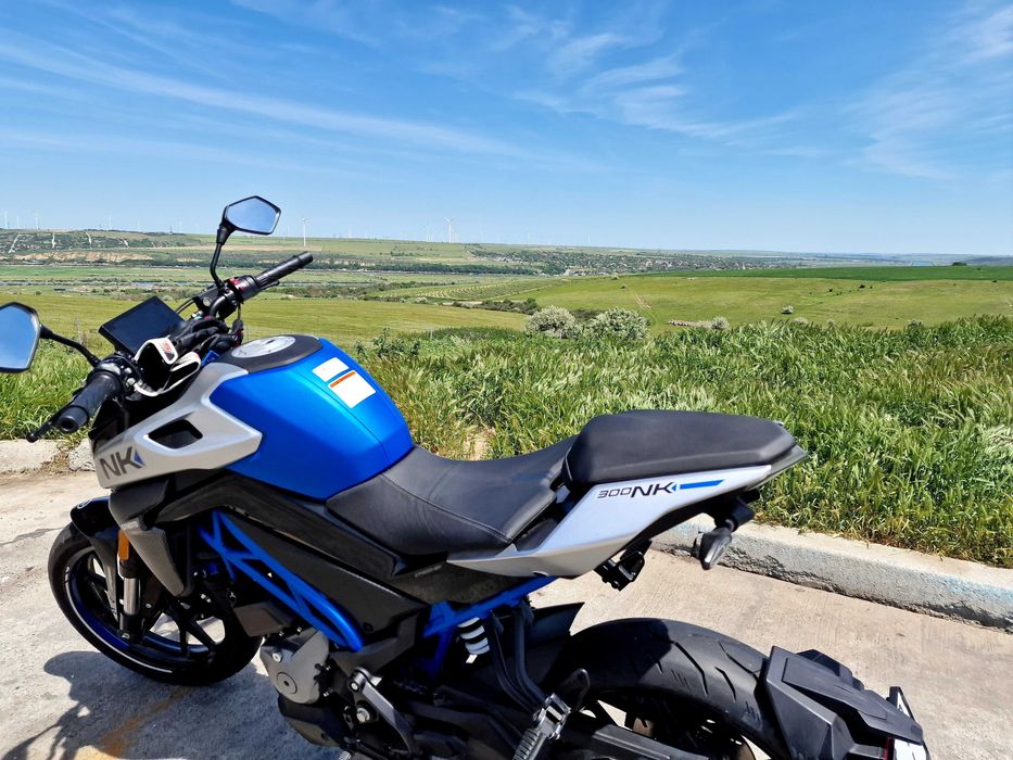Cf Moto 300 NK, 2023