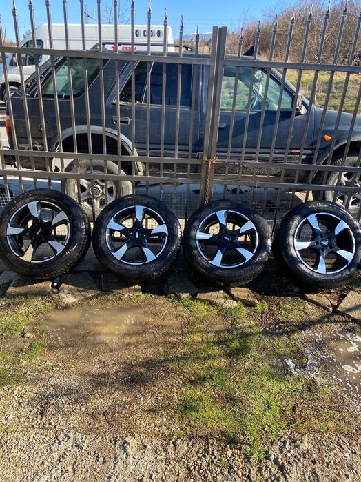 Гуми с джанти CMS 215/65R17