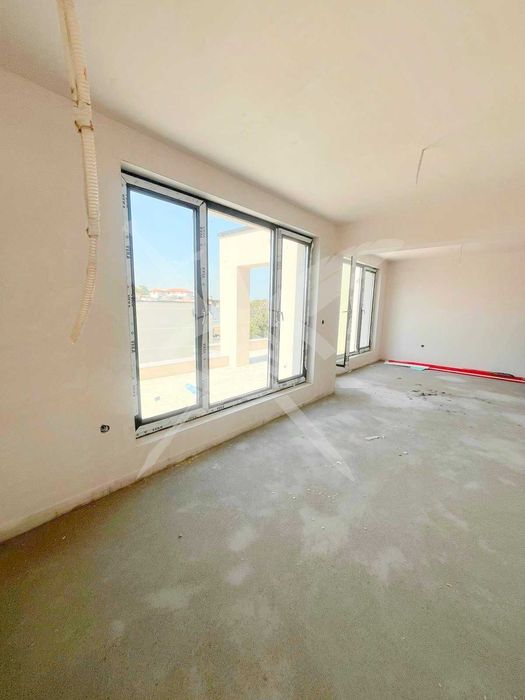 Продава се Тристаен апартамент в Пловдив, Каменица 1 - 142 кв.м за 2200 €/кв.м - Снимка #2