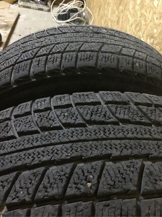 Продам резину 2 колеса Трианжел