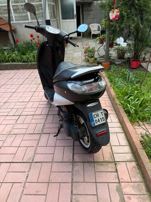 Мотопед Пежо Vivacity 49 кубика