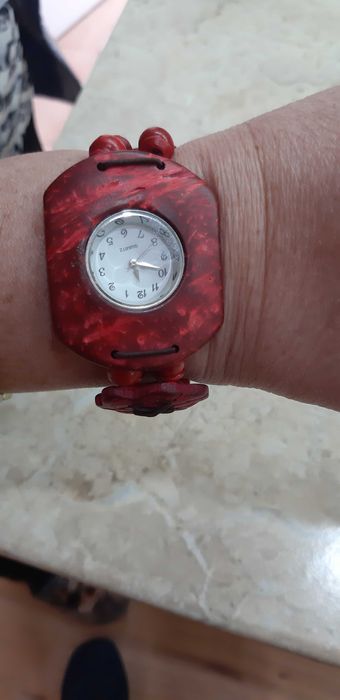 Арт Часовник QUARTZ, Красив и Атрактивен