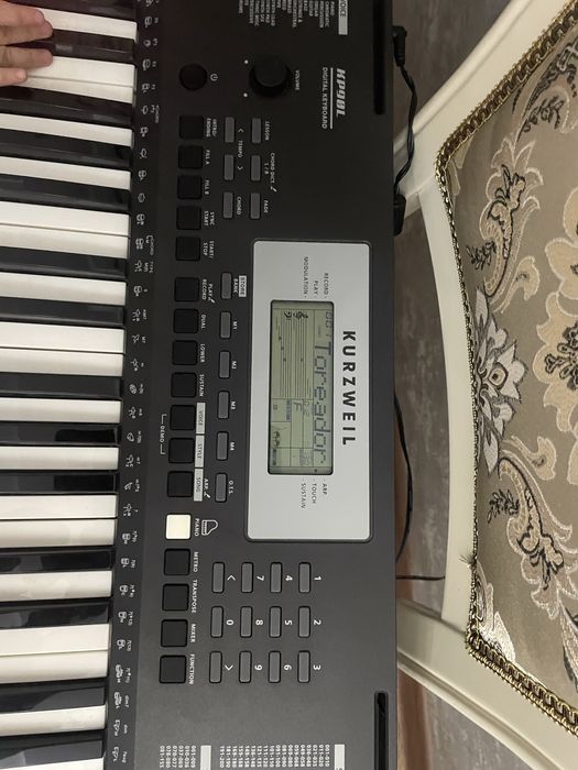 Цифравое ( электронное) Пианино Kurzweil KP90L