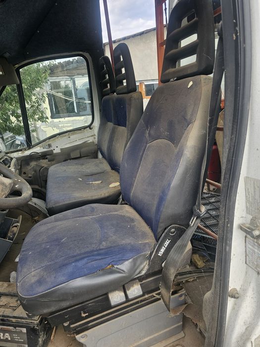 Scaune iveco persoane