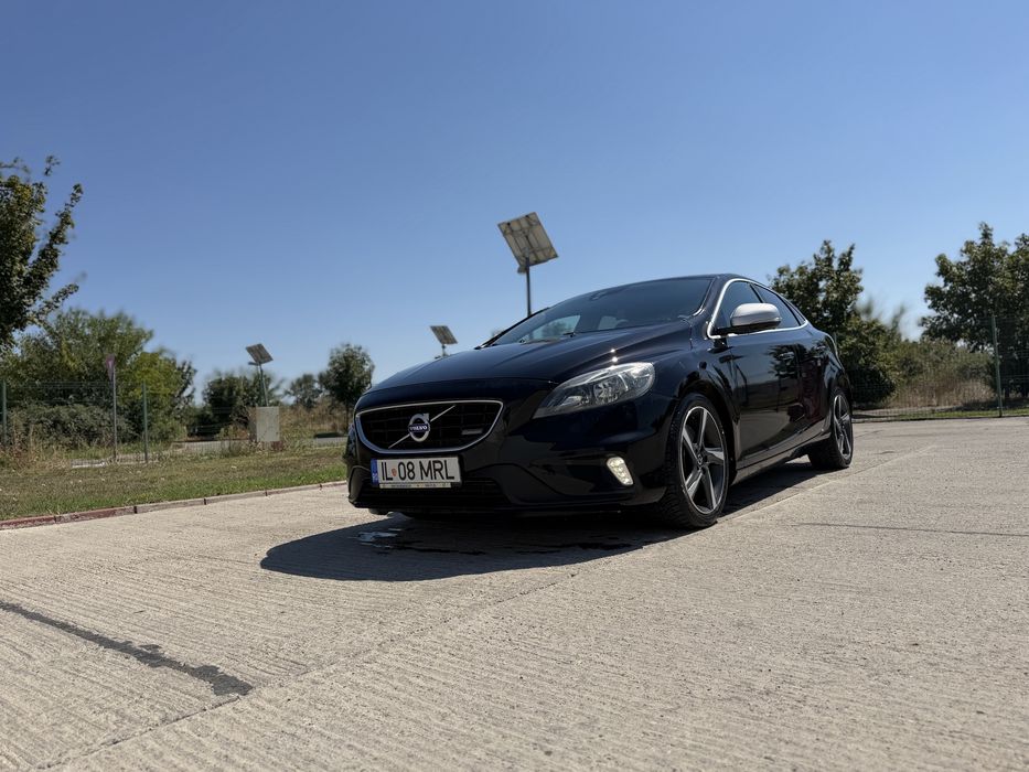 Volvo V40 D3 R-Design • 2014 • 2.0 Diesel 5 cilindri • 150 CP
