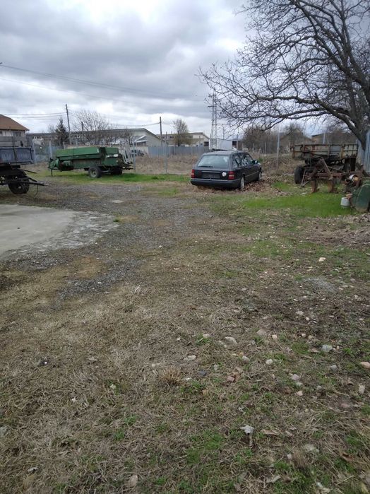 Промишлено помещение, парцел под наем със сграда