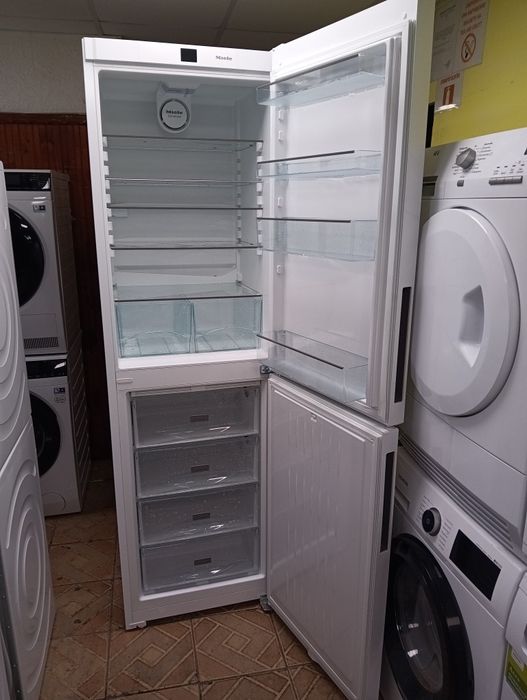 Комбиниран хладилник с фризер Миеле Miele 24 месеца гаранция!!!
