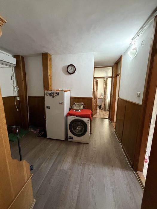 Apartament 3 camere de vânzare, 70,5 mp