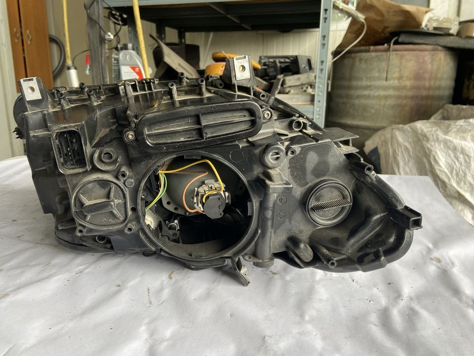 BMW f10/f11 ляв фар