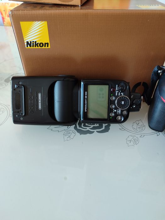 nikon  (,вспышка,объектив)