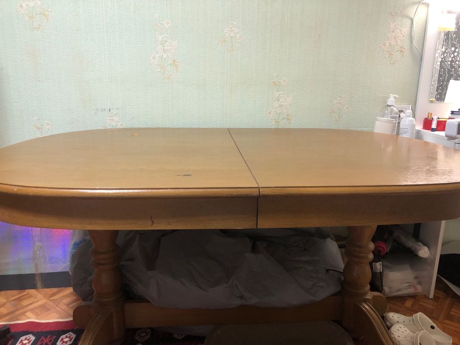 Стол дубовый раздвижной