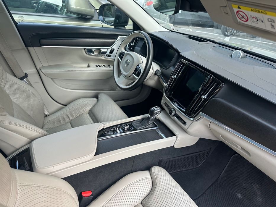 Volvo v90 Cross Country