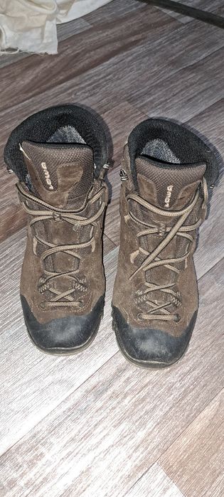 Lowa __Gore__tex__Дамски  Боти 37. 1/2