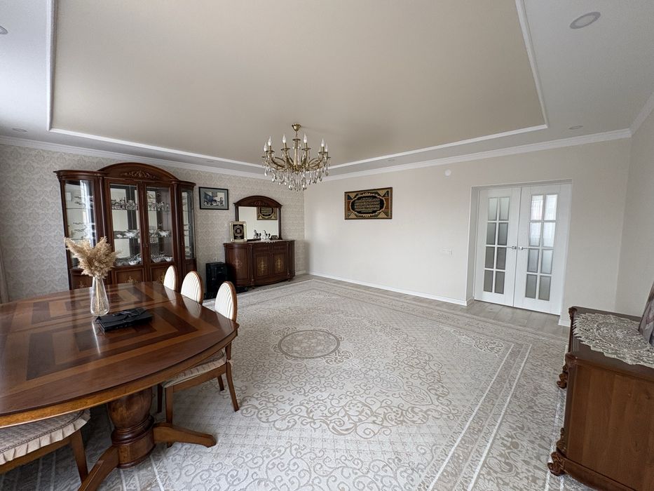 Коттедж в мкр Саркамыс 1