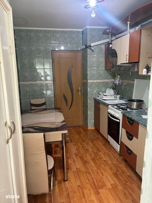 Vand 2 camere DEC str.Siderurgistilor pret 58.000 euro neg