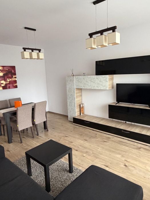 Inchiriez apartament Borhanci cu parcare