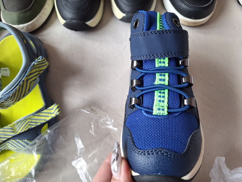 Нови водоустойчиви боти размер 26