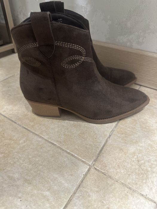 Продам казаки 36 размер