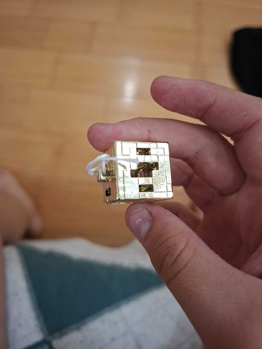 Золотой блок майнкрафт kinder joy