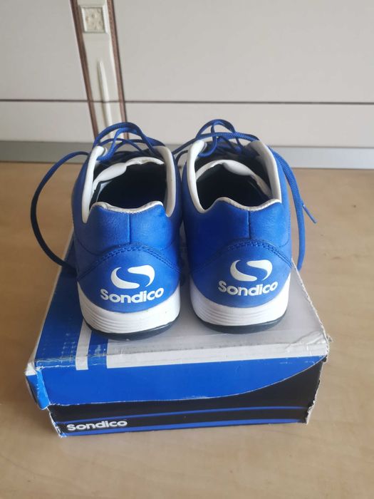 Adidasi piele Sondico