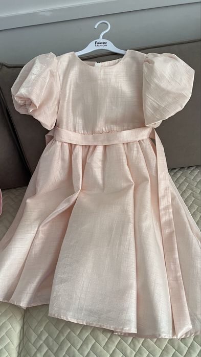 Продам нарядное платье