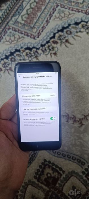 iphone 8+  qora rangda