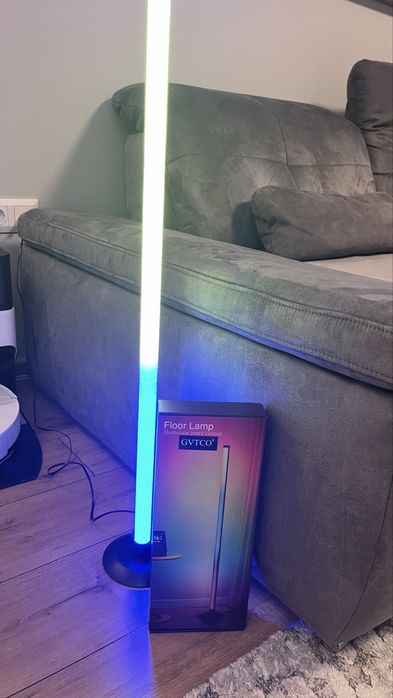 Смарт LED подова лампа – модерно backlight осветление