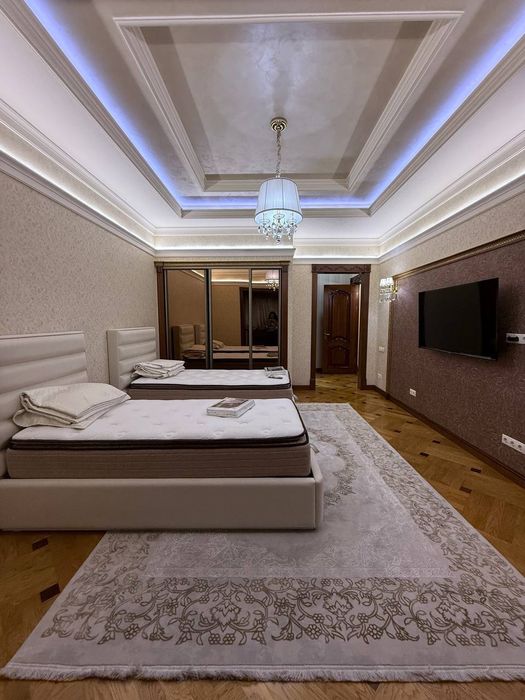 Продаётся квартира 4/4/7 "Габус" Тараса Шевченко, 182м2