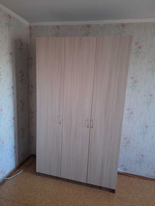 шкаф плательный.