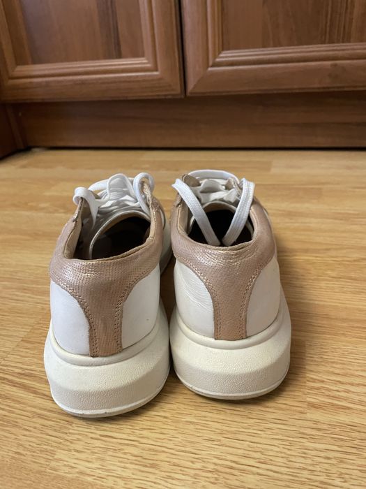 Papuci de piele fete