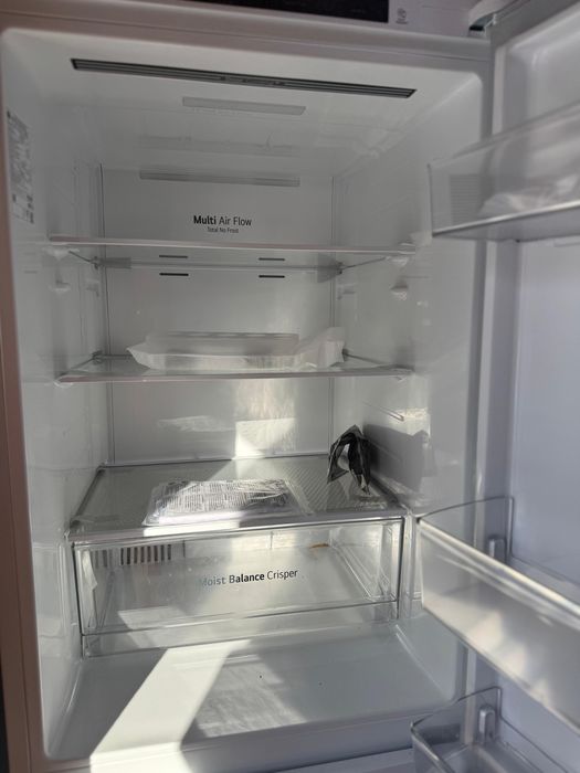 Продам новый холодильник