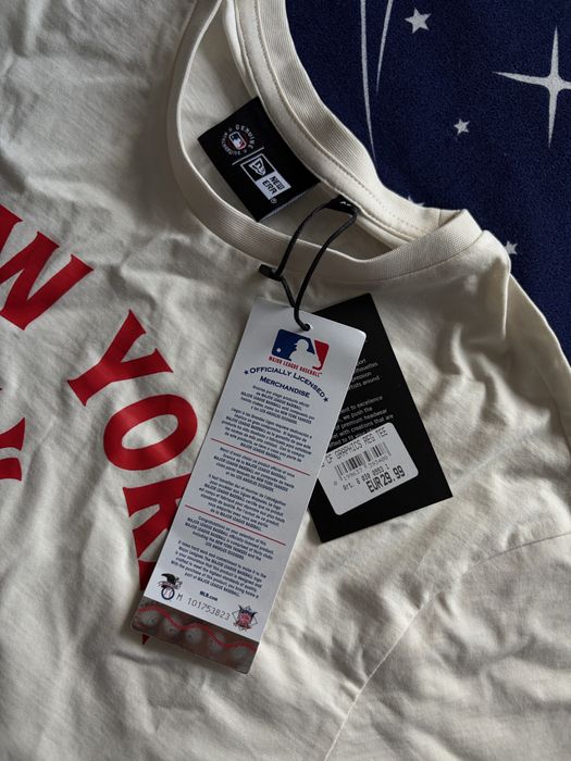 Tricou New Era.