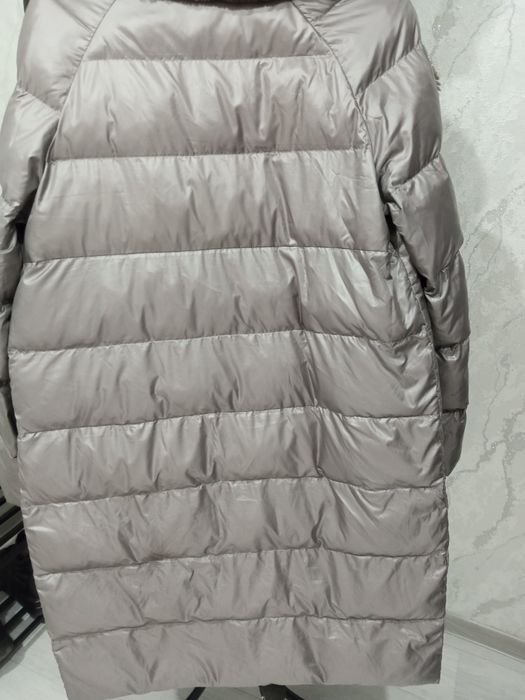 Продам пуховик стеганный