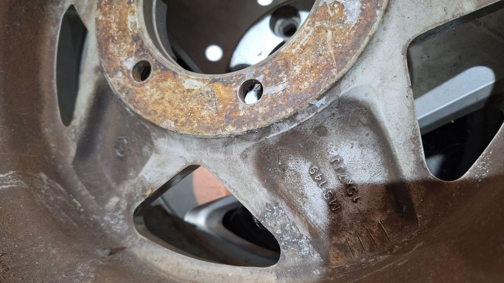 Продам Диски на Delica