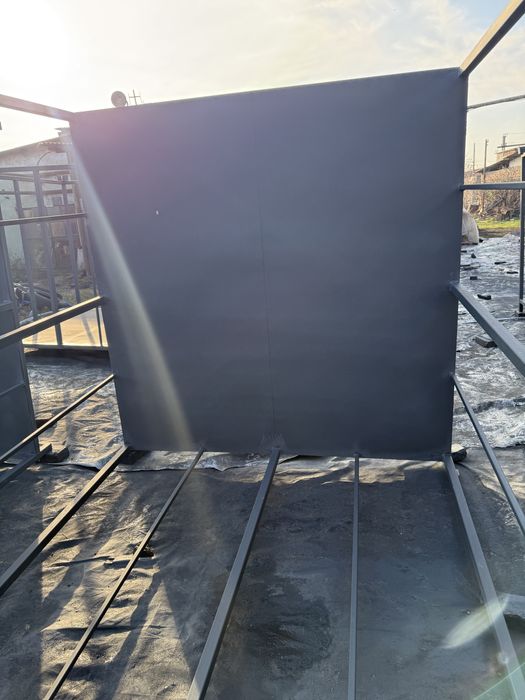 Boxpaleti metalici ieftini industriali cu tabla