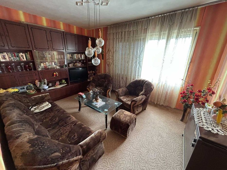 Продава се Двустаен апартамент в Монтана, Идеален център - 73 кв.м за 1370 €/кв.м - Снимка #4