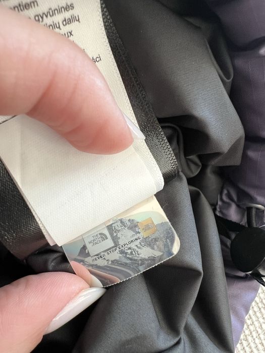 Geaca originala The North Face cu pene si puf