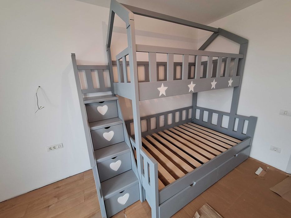 TRANSPORT GRATUIT.Pat etajat tip casuta.Cod 3542