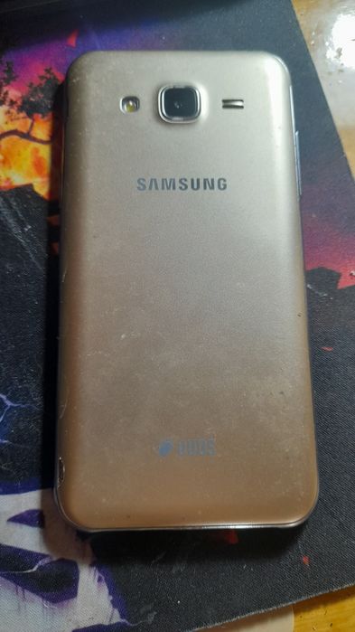 Самсунг j5  в среднем состояние