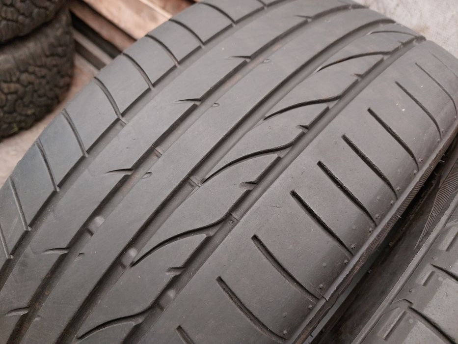 2 anvelope 235/45 R20 Bridgestone