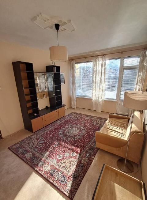 Дава се под наем Двустаен апартамент в Пловдив, Център - 78 кв.м за 400 € - Снимка #1